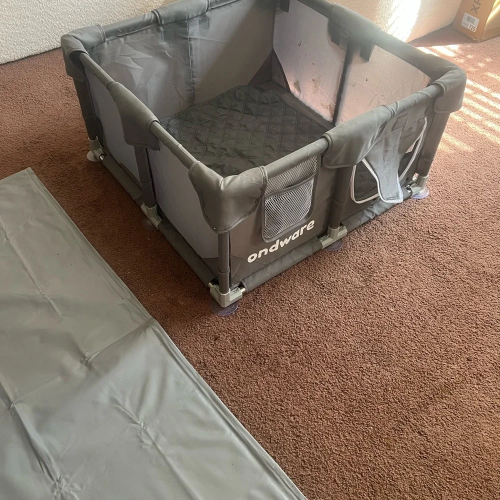 Ondware Gray Playpen with Mesh Sides